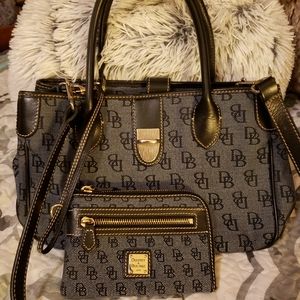 Dooney and Bourke purse